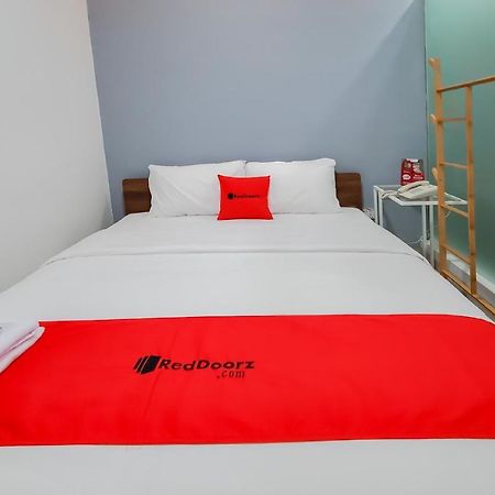 Reddoorz Plus @ Batutulis Bogor Kültér fotó