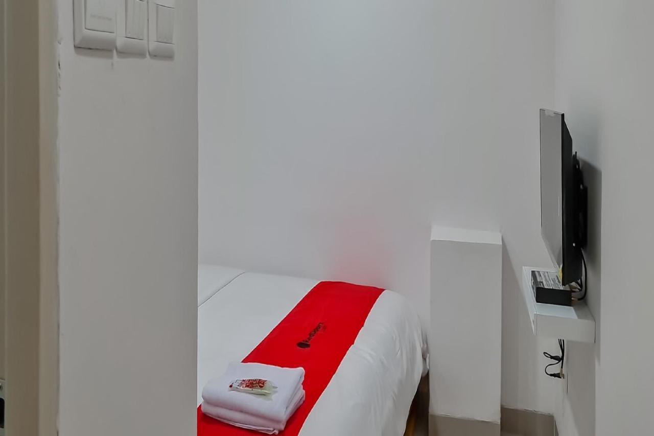 Reddoorz Plus @ Batutulis Bogor Kültér fotó
