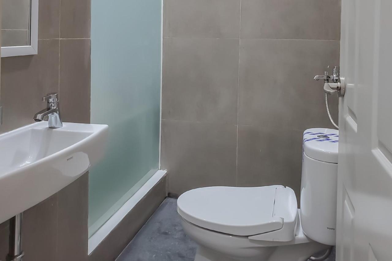 Reddoorz Plus @ Batutulis Bogor Kültér fotó